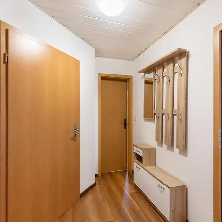 Ruhige Gartenwohnung In Dresden, Cleaning Included Apartament
