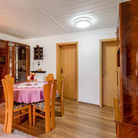 Ruhige Gartenwohnung In Dresden, Cleaning Included * Dresden