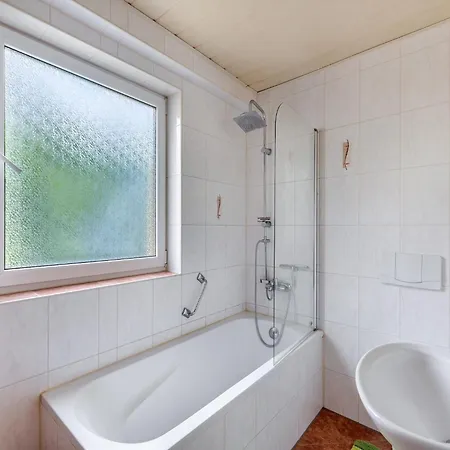 Apartment Ruhige Gartenwohnung In Dresden, Cleaning Included Dresden